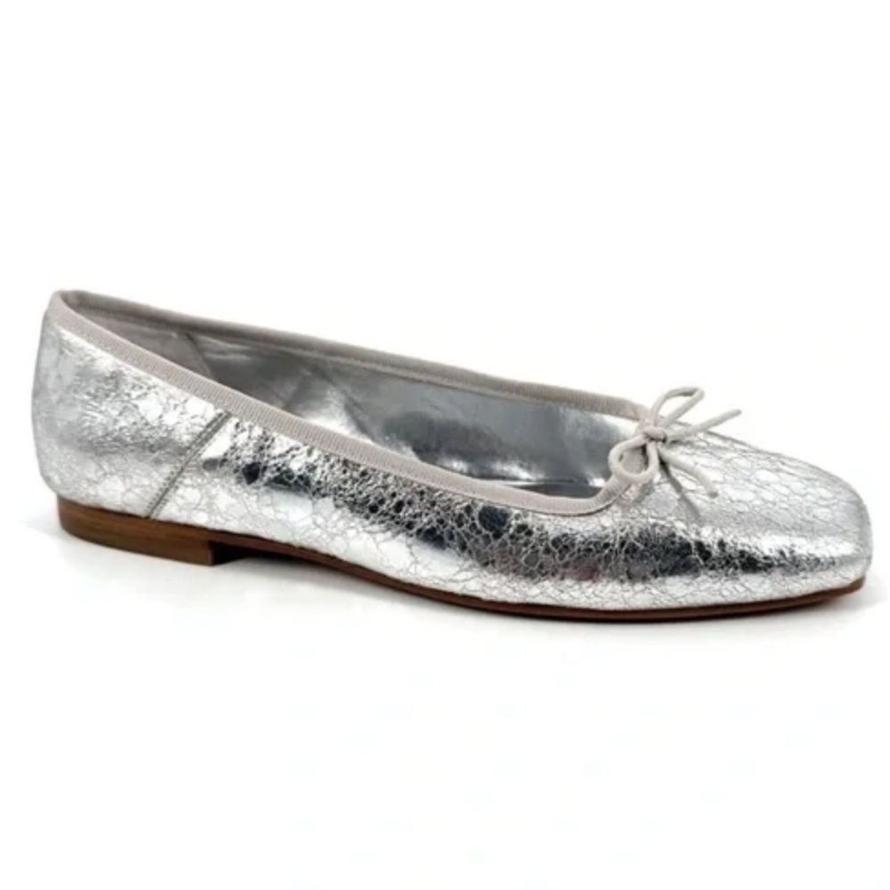 Dolce Vita Women's Anisa Ballet Flats Silver Distressed Leather - Classic Bow